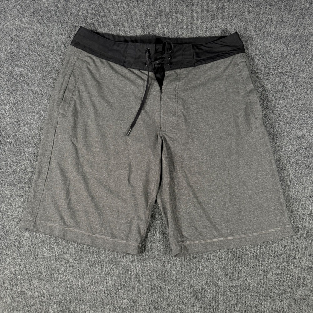 Lululemon Current State Board Shorts Mens 34 Gray Black Swim Trunks Surfing